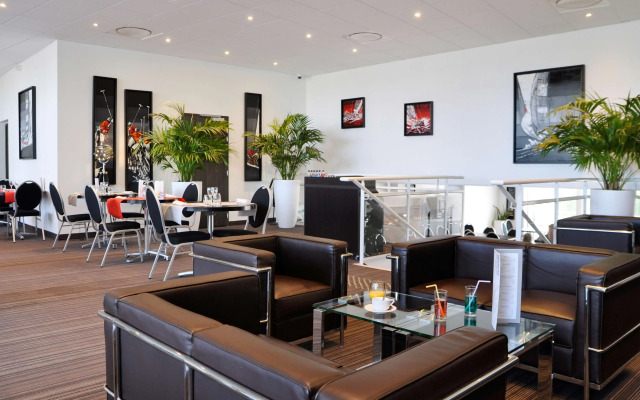 Golden Tulip Pornic Suites