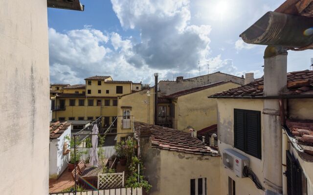 Una Finestra sulle Cappelle Medicee by Mmega