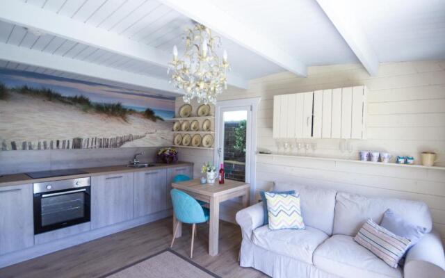 New Bespoke Log Cabin