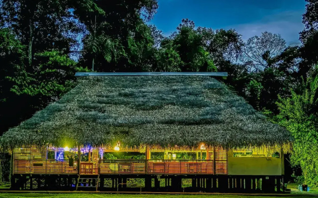 Nicky Amazon Lodge
