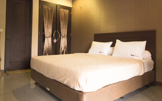RedDoorz @ Terogong – Guest Rooms – Jakarta