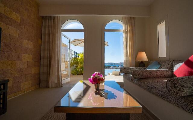 Fort Arabesque Resort, Spa & Villas