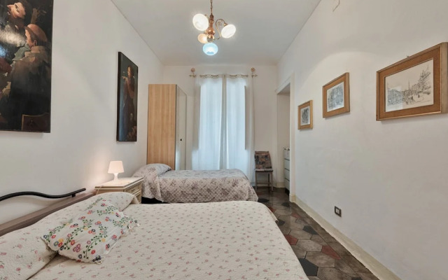 Porta Nuova Roomy Flat