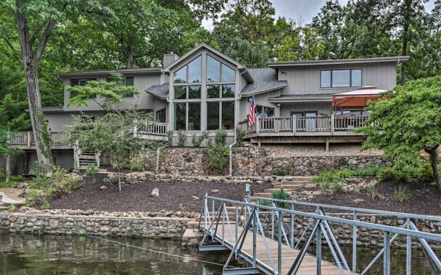 Lakefront Haven: Family-friendly Sunrise Beach Gem