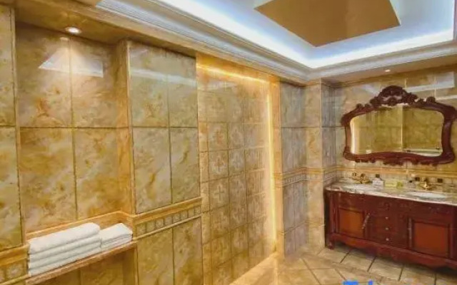 Tongyueju Gold Business Hotel