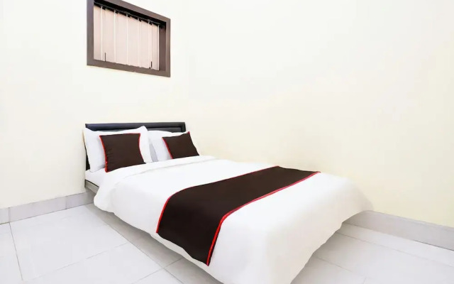 OYO 94421 Soetomo Guest House