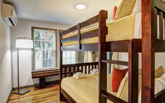 Simons Town 6031rpc 3 Bedroom Home by RedAwning