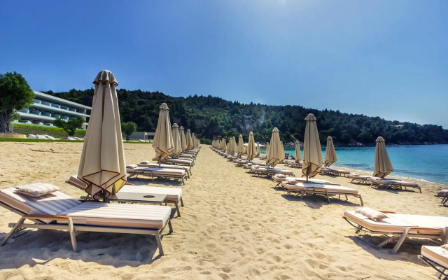 Ammoa Luxury Hotel & Spa Resort