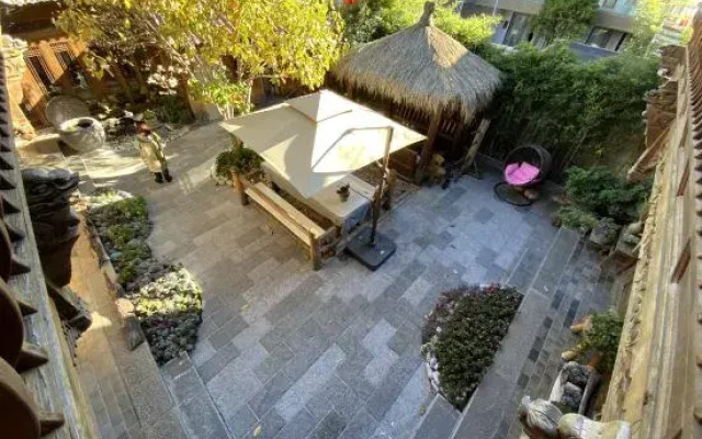 Yunmengze Hostel