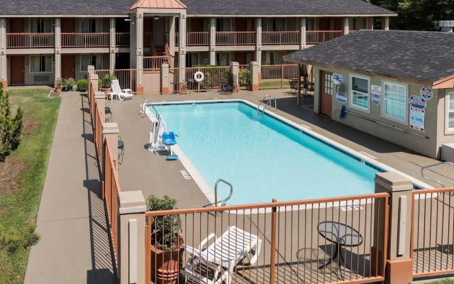 Quality Inn & Suites Lufkin