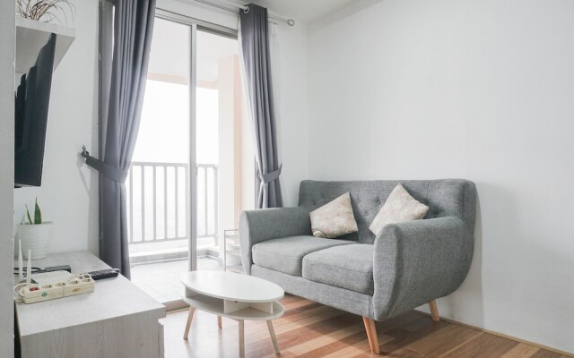 Spacious And Nice 2Br At Belmont Residence Puri Apartment