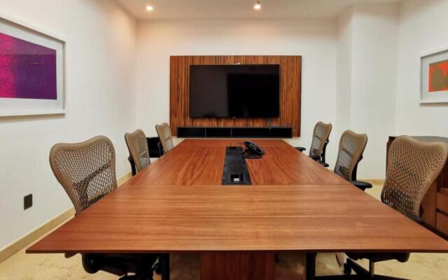 Holiday Inn & Suites Puerto Vallarta Marina & Golf