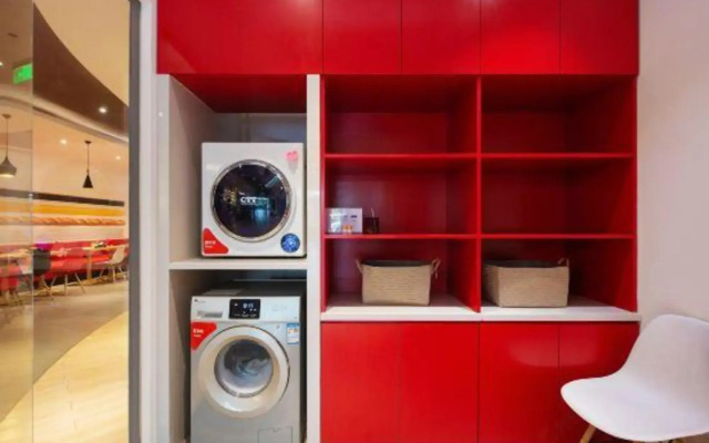 Ibis Hotel (Tangshan Wanda Plaza)
