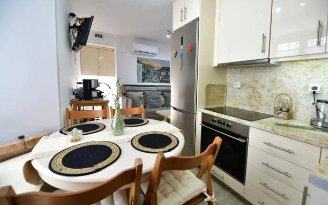 Agate Hydra luxury apartment