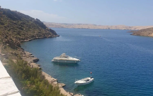 Ivanka - 5m From sea - H