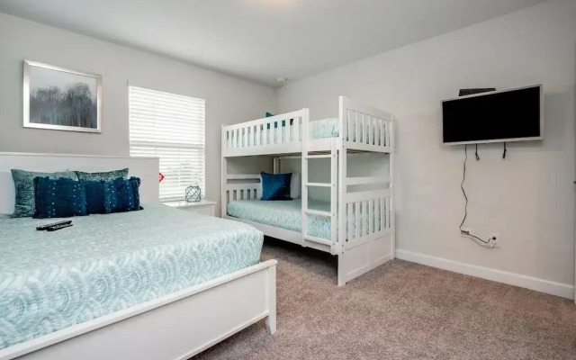 4 Bed 3 Ba Champions Gate Pool Home