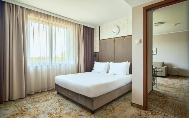Metropolo by Golden Tulip - Image 6