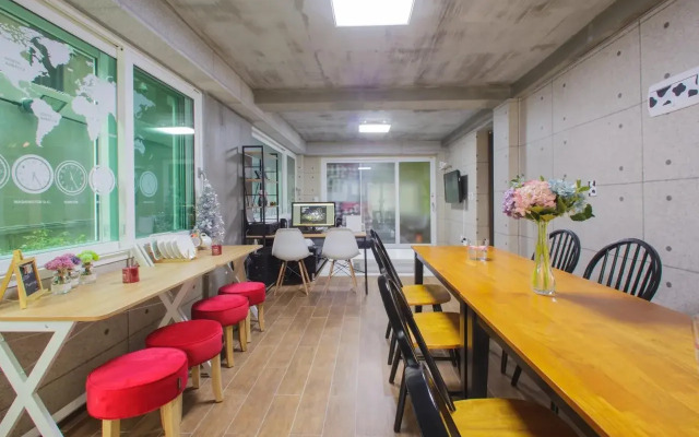 KW Hongdae Line Hostel