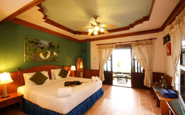 Salad Beach Resort
