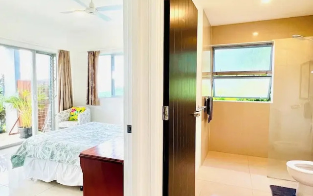 Nikao Hillside Suite