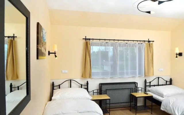 Hotel and restaurant Via Ironia