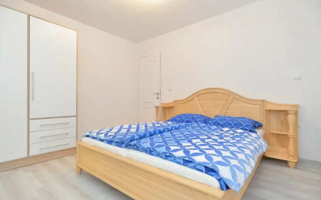 Apartment 1739