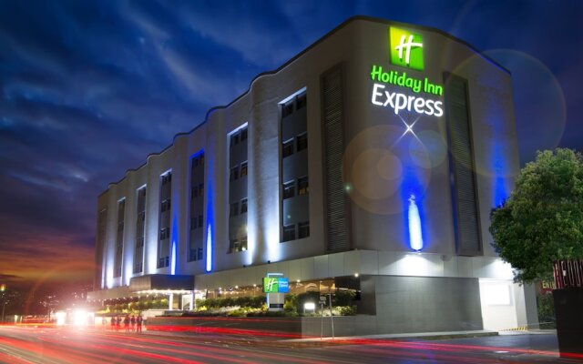 Holiday Inn Express Mexico - Toreo