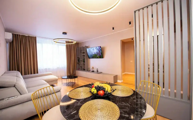 Sakura - One Bedroom Apartment - Next to Victoria Avenue and Cismigiu Park