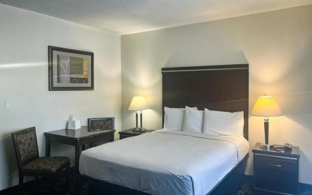 Motel 6 Oceanside, CA Marina / Camp Pendleton