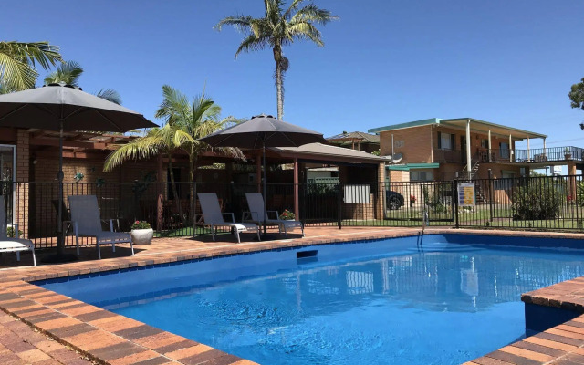 Haven Waters Motel & Apartments