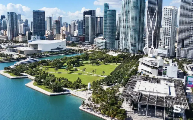Miami Luxury Studio With City View