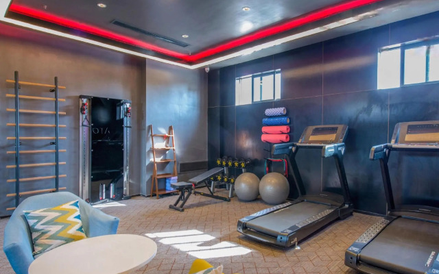 Shenzhen Huaqiangbei Sports Center Atour Hotel
