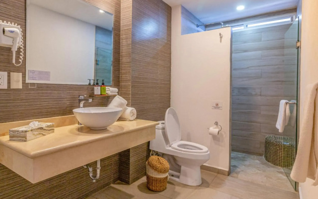 The Paramar Beachfront Boutique Hotel With Breakfast Included - Downtown Malecon