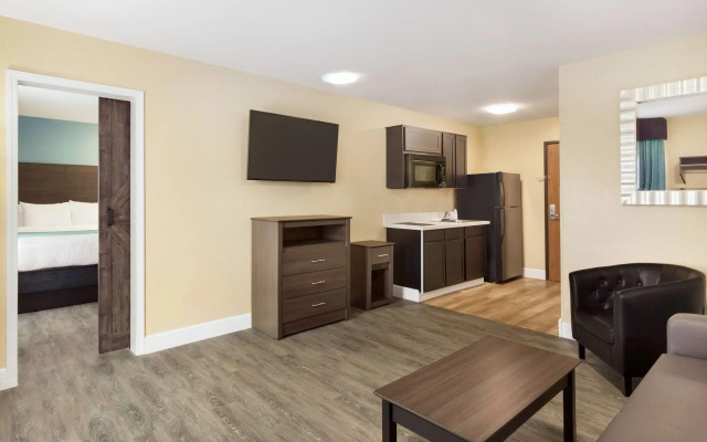 Hawthorn Extended Stay by Wyndham Saint Robert