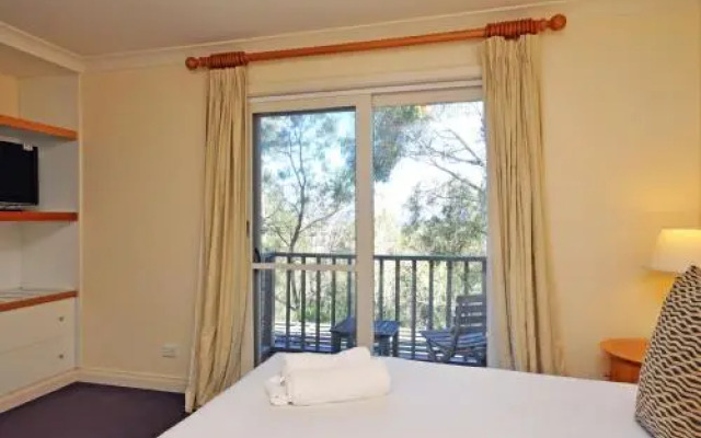 Villa Petit Verdot Located Within Cypress Lakes