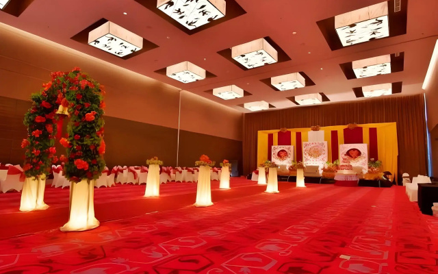 Soll Marina Hotel & Conference Center Bangka