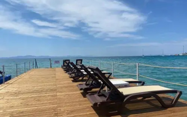 Seaside Apart Hotel