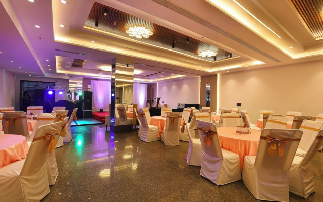 OPO Hotel Iffco Chowk