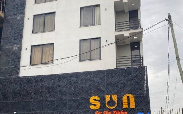 Sun Bar Plus Kitchen and Fully Furnished Apartments