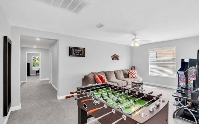 Vibrant Home With Spacious Pool!#6st5504