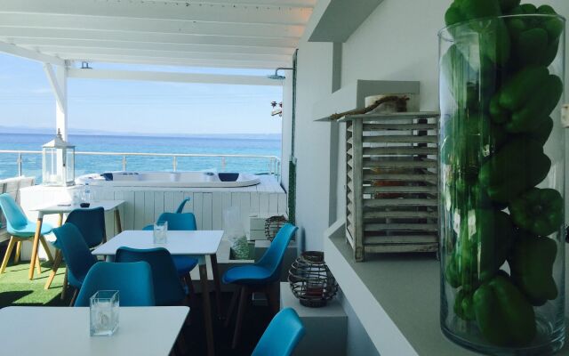 Alpha Luxury Suites