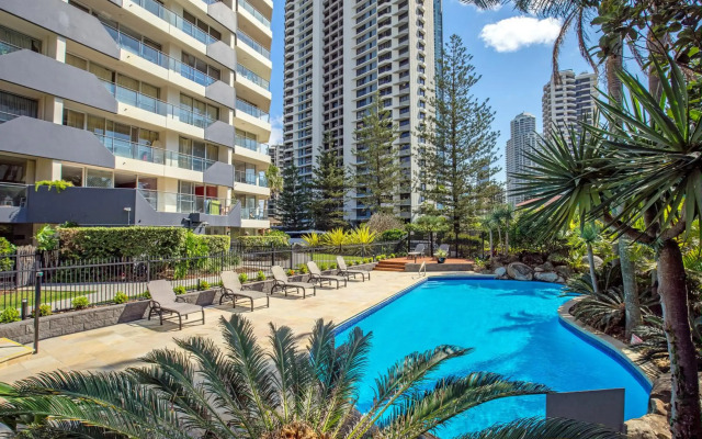 Baronnet Apartments