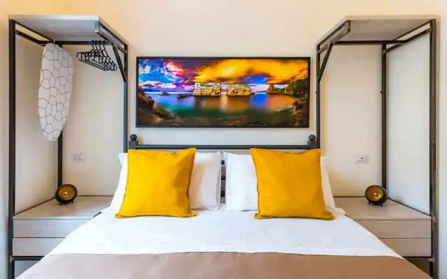 Napoli Central Station Apts & Suites