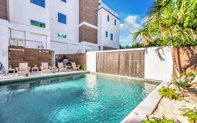 The Upper Deck in Siesta Key