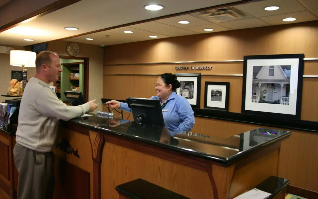 Hampton Inn & Suites Cleveland Mentor