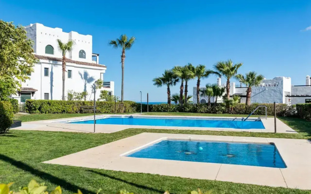 Panoramic Flat in Casares M56