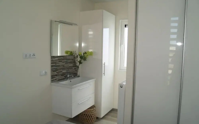 Modern Chalet With Dishwasher, Near National Park