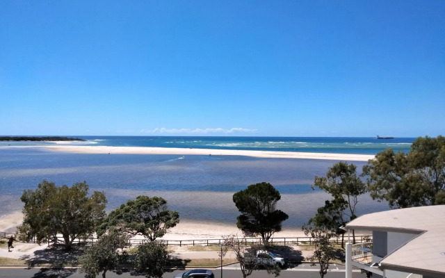 Moorings Beach Resort