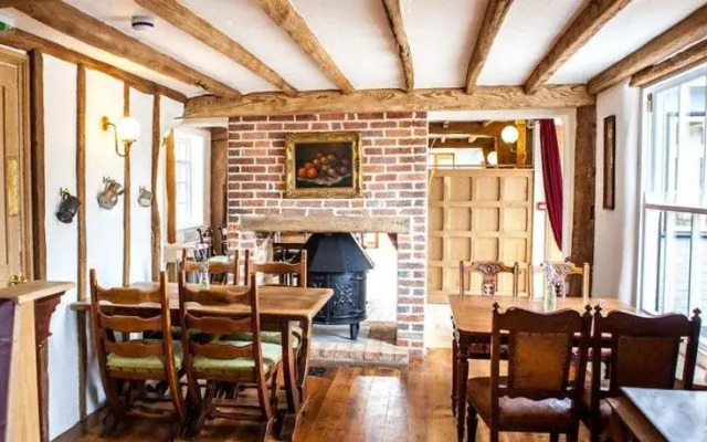 The Horse & Cart Inn