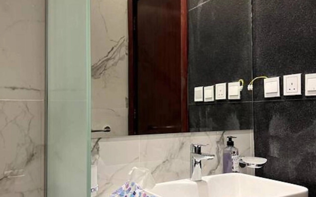 Luxurious Modern Apartment Sea View